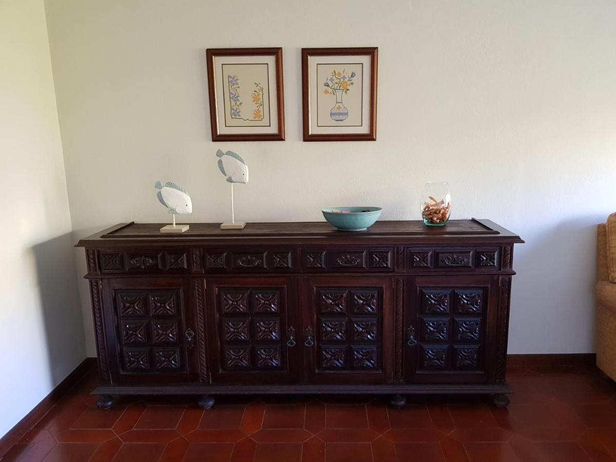 Barra'S Beach Apartment Bagian luar foto