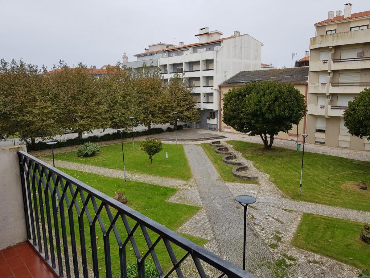 Barra'S Beach Apartment Bagian luar foto