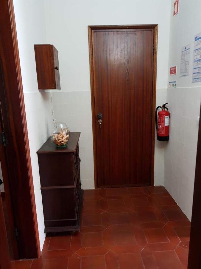 Barra'S Beach Apartment Bagian luar foto