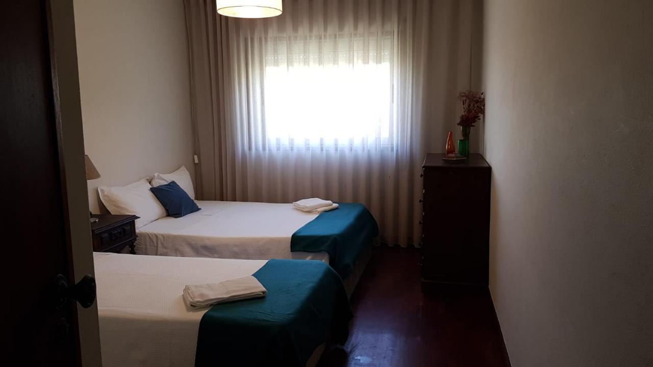 Barra'S Beach Apartment Bagian luar foto