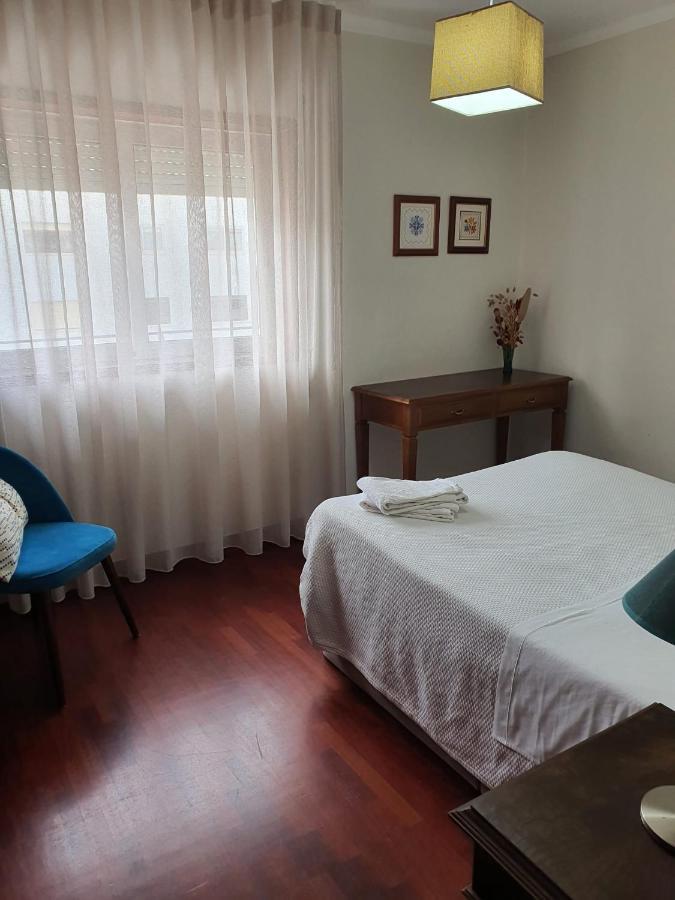 Barra'S Beach Apartment Bagian luar foto