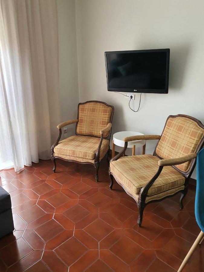 Barra'S Beach Apartment Bagian luar foto
