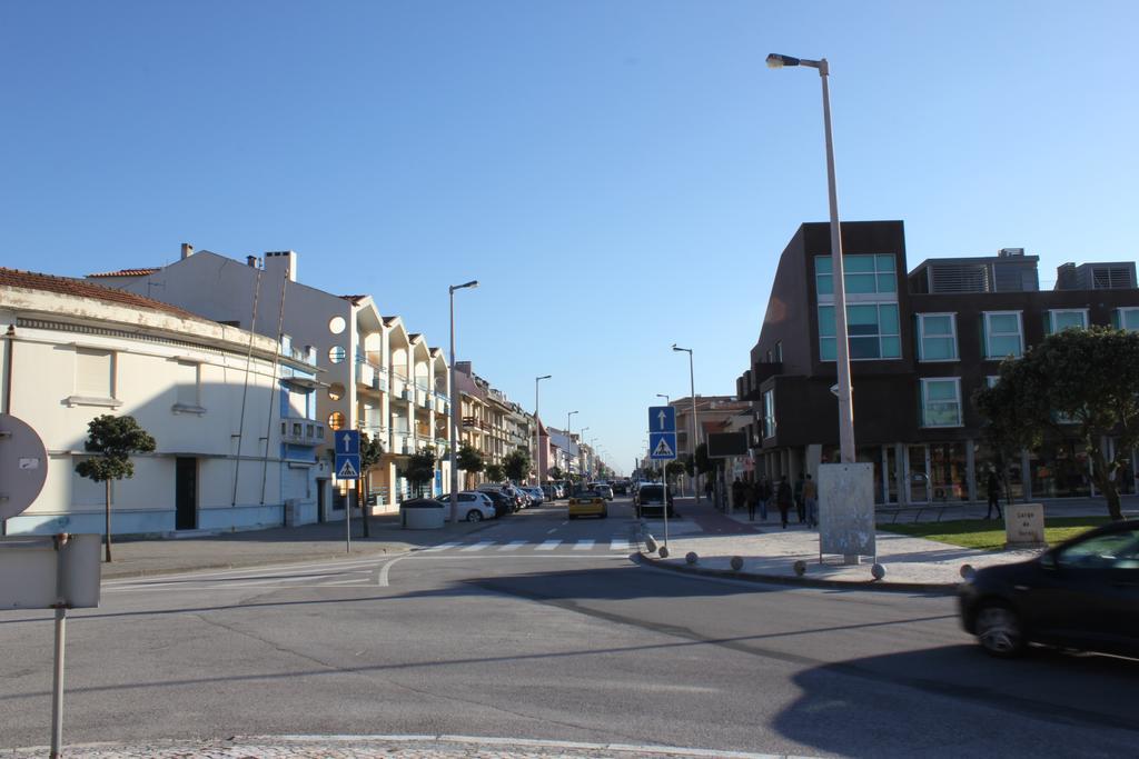 Barra'S Beach Apartment Bagian luar foto