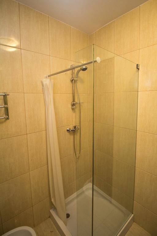 Barra'S Beach Apartment Bagian luar foto