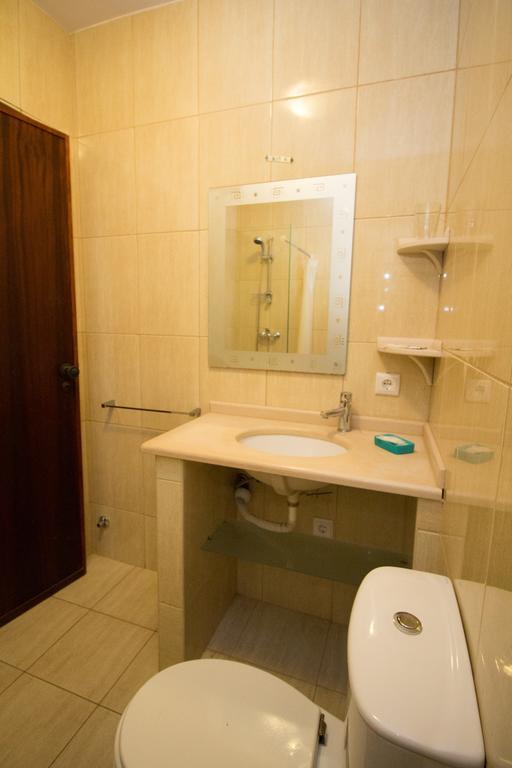 Barra'S Beach Apartment Bagian luar foto